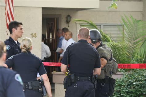 The Irvine Police Department got a text to 911 shortly after 2 a. . Irvine police standoff